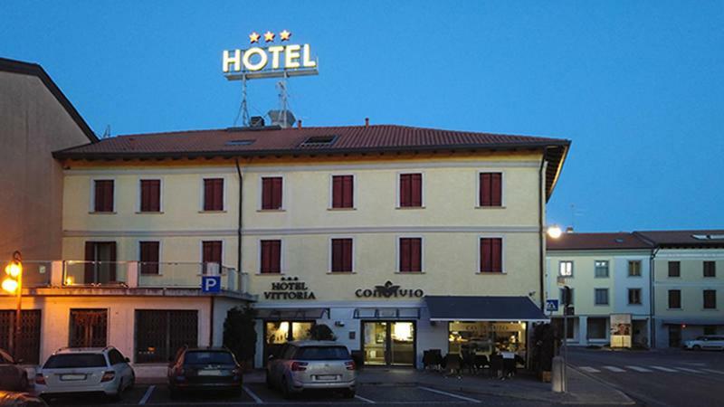 Hotel Vittoria San Giórgio di Nogaro Zewnętrze zdjęcie